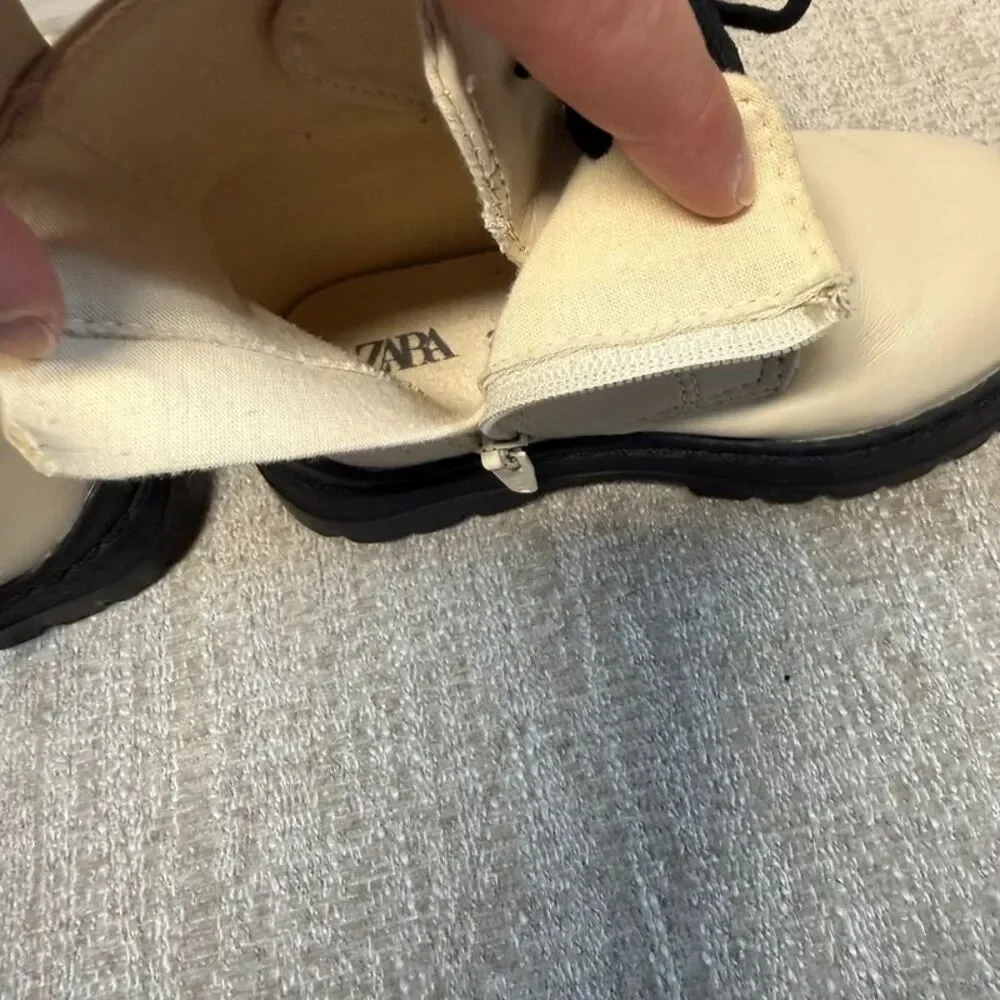 Zara Cream Toddler Girls Track Sole Zipper Boots EU 21 / US 5.5